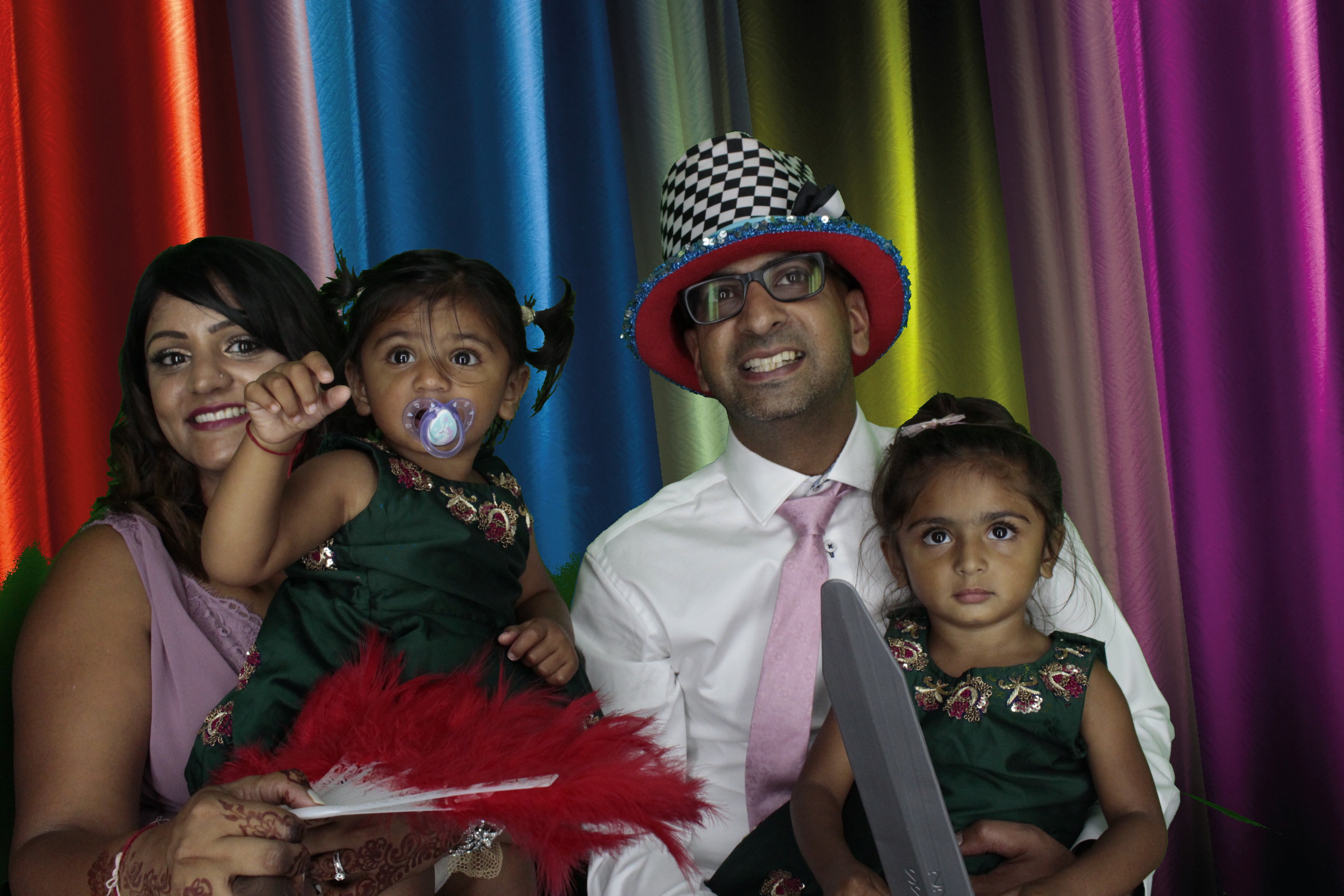 Bhavin & Yasmin’s Wedding | View more photos from the event at gallery.myphotoboothexperience.co.uk/u/MyPhotoBoothExperienceLtd/Bhavin-Yasmin’s-Wedding